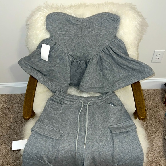 Beautiful stylish bustier top/pant set! - Picture 1 of 2